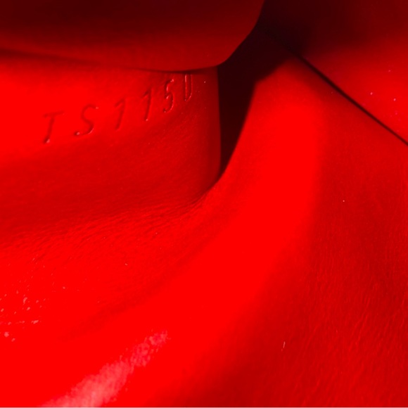 EUC LOUIS VUITTON Louis Vuitton Portefeuille Sarah Vernis Long Wallet - Picture 12 of 12